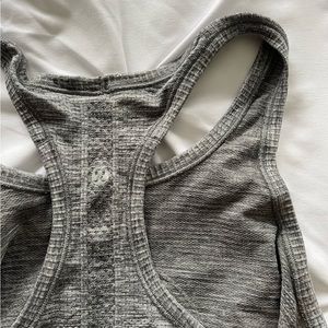 Cropped Lululemon Tank